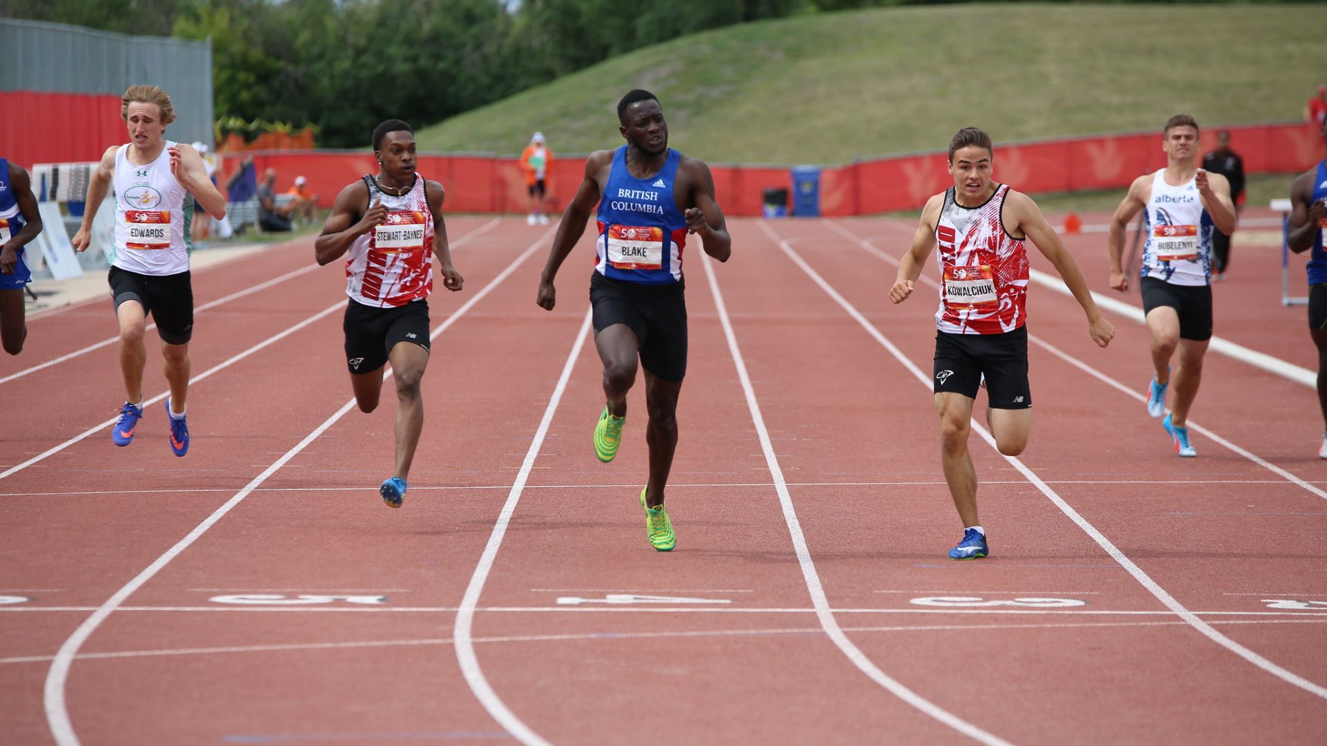 Jerome Blake races to gold at the 2017 Canada Summer Games.